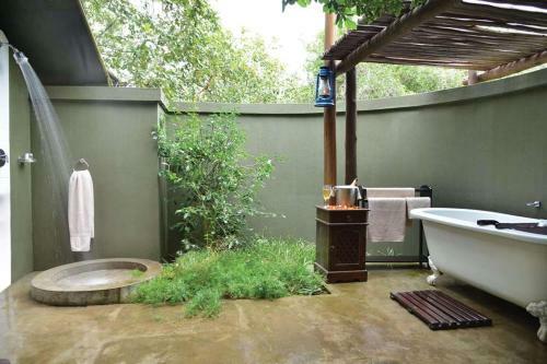 Hostal Falaza Game Park And Spa