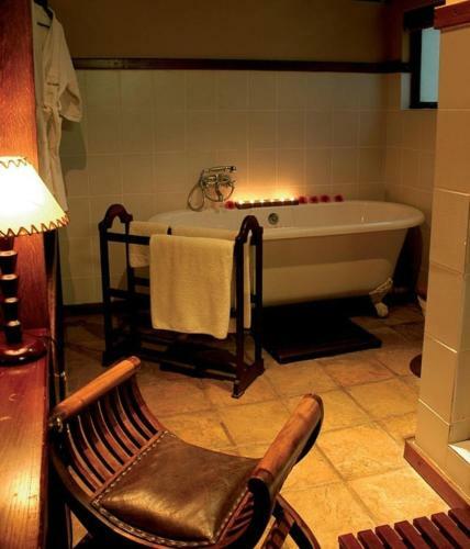 Hostal Falaza Game Park And Spa