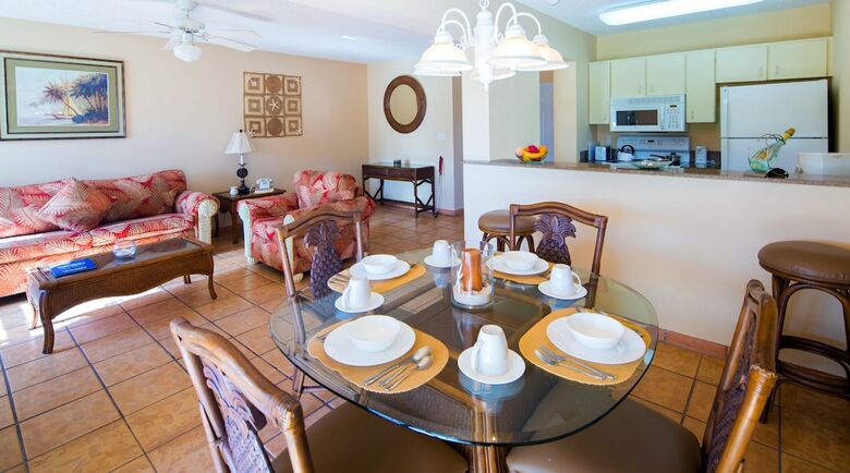 Hotel Island Seas Resort