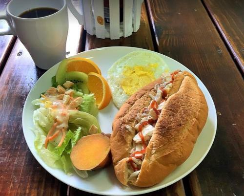 Bed & Breakfast Coconutpalm Home