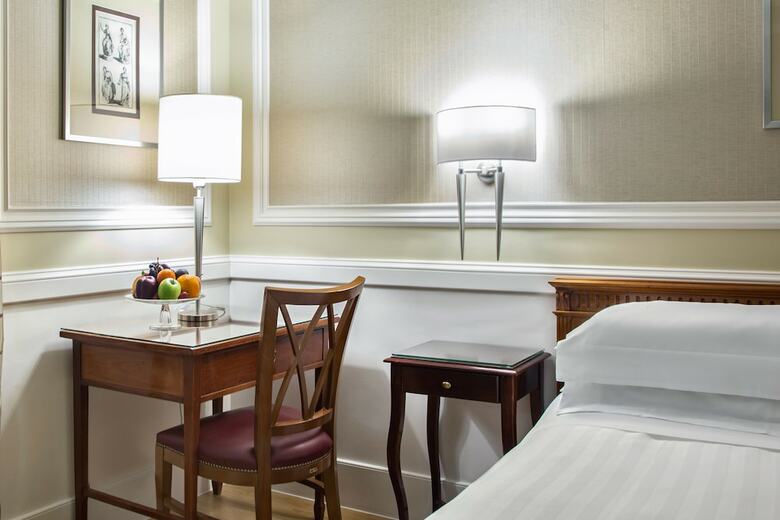Hotel Marriott Grand Flora
