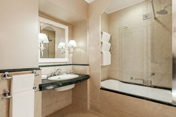 Hotel Marriott Grand Flora