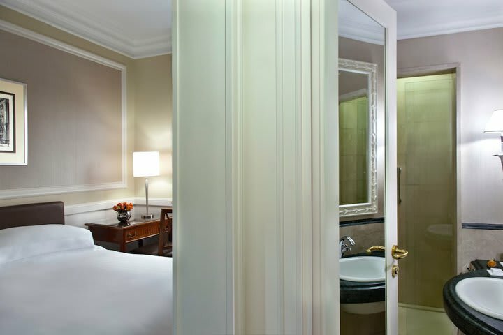 Hotel Marriott Grand Flora