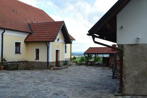 Hostal Ubytov�n� Na H�jence