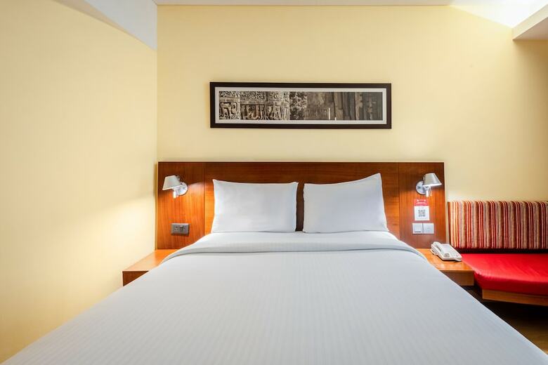 Hotel Ibis New Delhi Aerocity