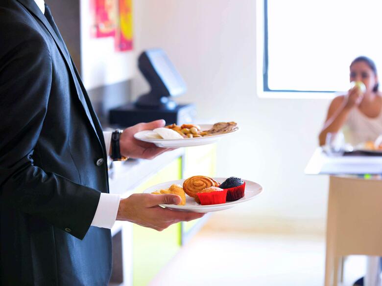 Hotel Ibis New Delhi Aerocity