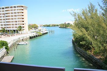 Hotel Bell Channel Inn