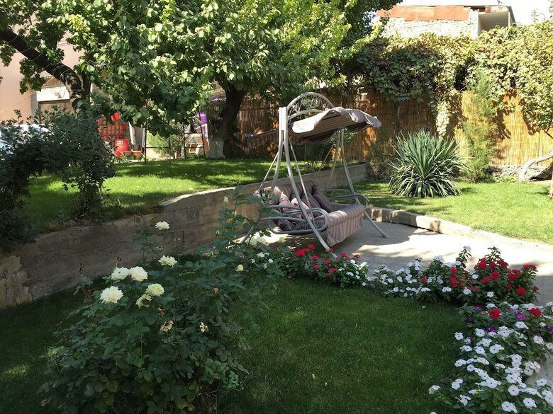 Armon Apart Hotel