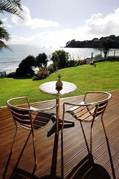 By The Bay Beachfront Apartments