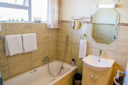 Bed & Breakfast Amohela Guesthouse