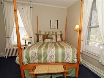 Bed & Breakfast 1898 Waverly Inn