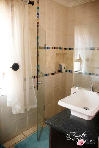 Hostal De Zoete Rust Guesthouse