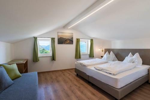 Hostal Residence Alpina