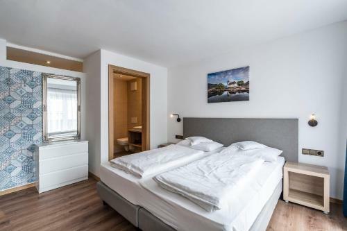 Hostal Residence Alpina