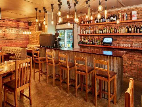 Hotel Midlands Saddle And Trout