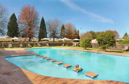Hotel Midlands Saddle And Trout
