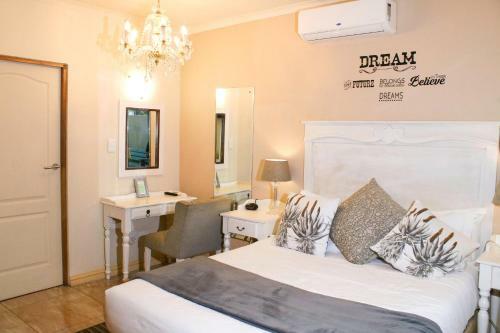 Bed & Breakfast 305 Guest House