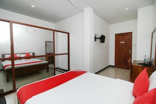 Grand Rovinka Hotel