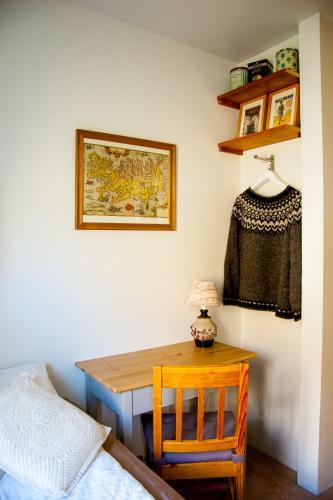 Hostal Guesthouse Kirkjubol In Bjarnardalur