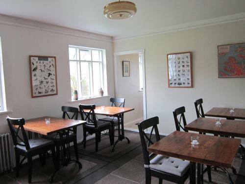 Hostal Guesthouse Kirkjubol In Bjarnardalur