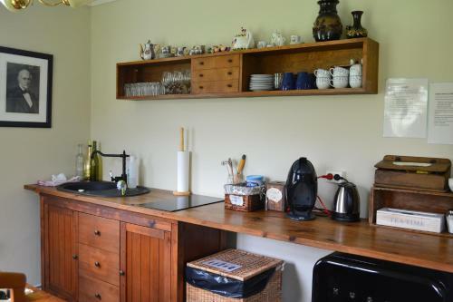 Hostal Guesthouse Kirkjubol In Bjarnardalur