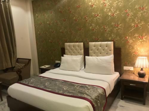 Hotel Leela Grande