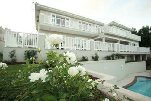 Seaview Manor Exquisite Bed & Breakfast