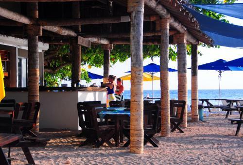 Hotel Hideaway Island Resort
