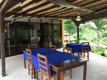 Gemini Hotel And Restaurant