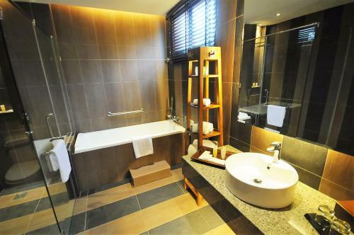 Hotel Ombak Villa Langkawi
