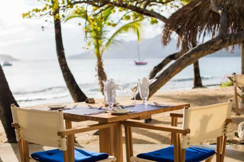 Hotel The Palm Island Resort
