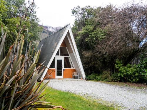Makarora Tourist Centre