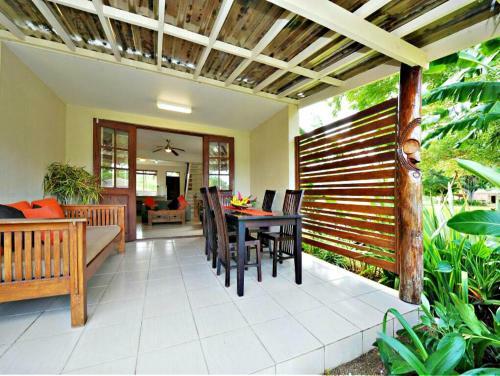Lagoon Beach Resort Apartments