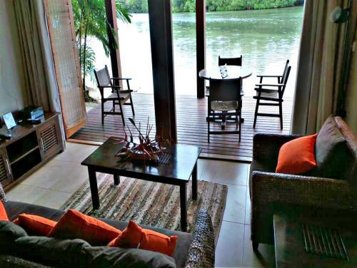 Lagoon Beach Resort Apartments