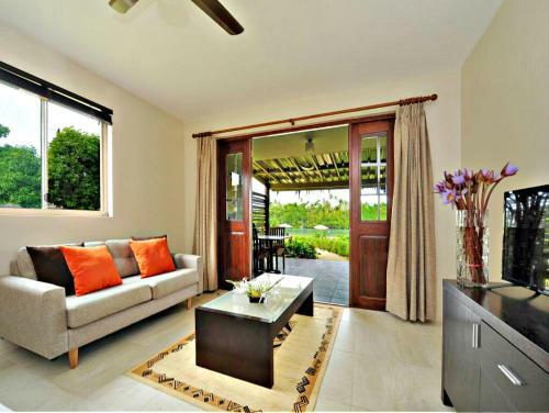 Lagoon Beach Resort Apartments