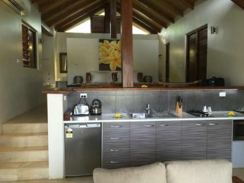 Lagoon Beach Resort Apartments