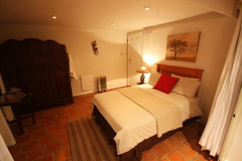 Acra-retreat Mountain View Lodge