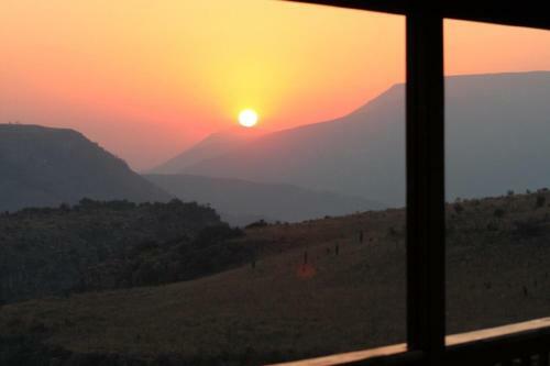 Acra-retreat Mountain View Lodge