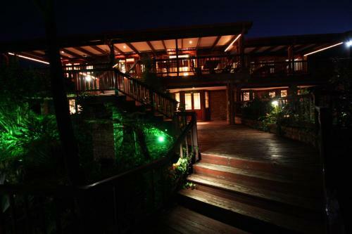 Acra-retreat Mountain View Lodge