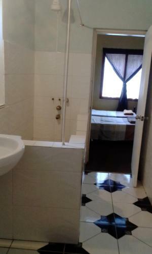 Hostal Somewhere Special Guesthouse