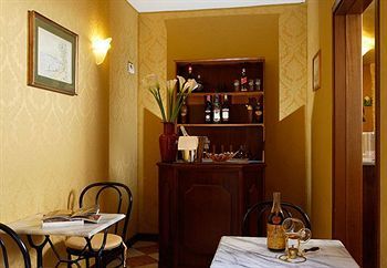 Hotel Mignon