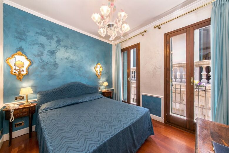 Hotel Pantalon