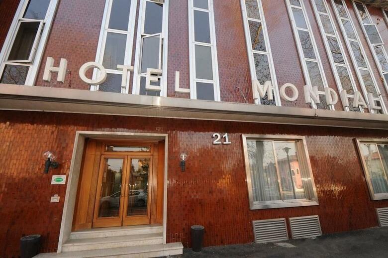 Hotel Mondial
