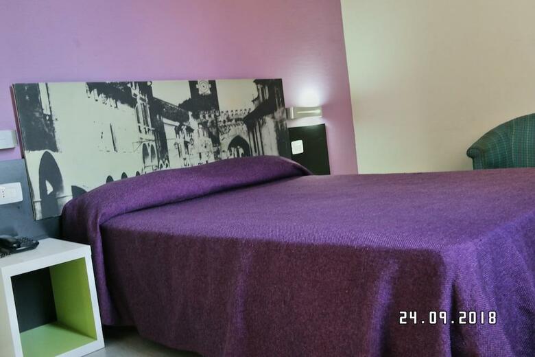 Hotel Mondial
