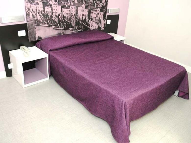Hotel Mondial