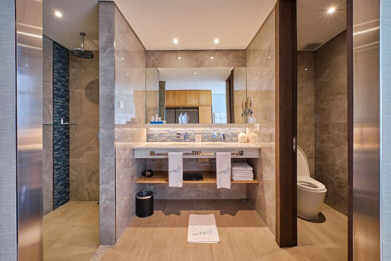Hotel H2o