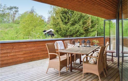 Holiday Home Munkebakken
