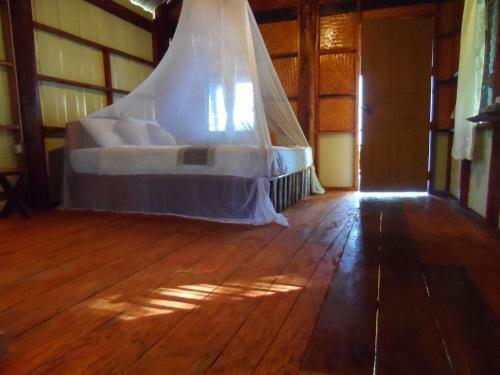 Jungle Hill Beach Bungalow