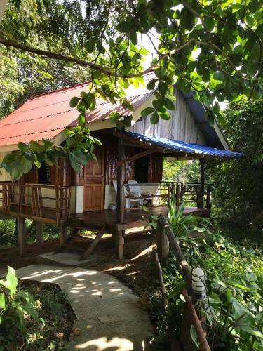 Jungle Hill Beach Bungalow