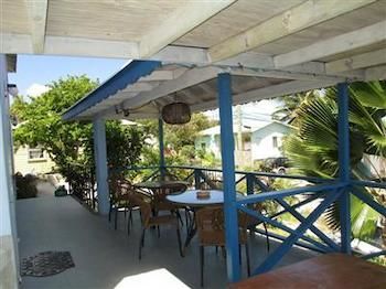Hotel Ellen Bay Inn